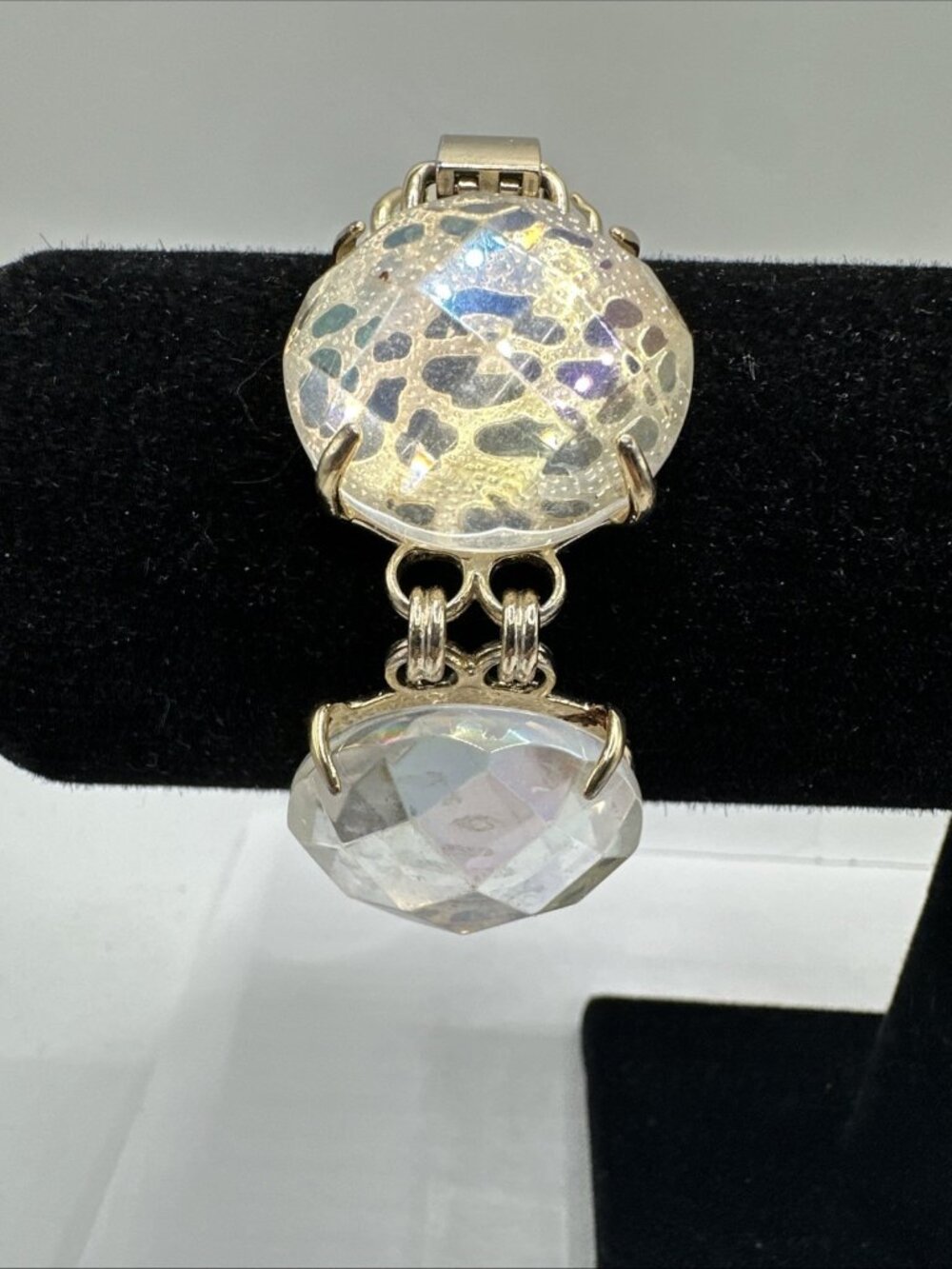 Kendra Scott Cassie Large Statement Bracelet Iridescent Clear Gold Tone 7”